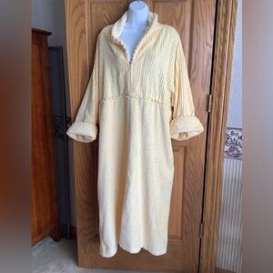 The Company Store Butter yellow chenille robe XL